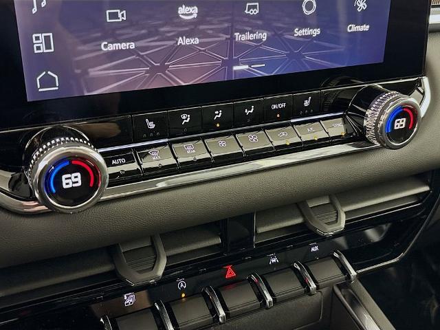 2025 GMC Canyon Vehicle Photo in PUYALLUP, WA 98371-4149