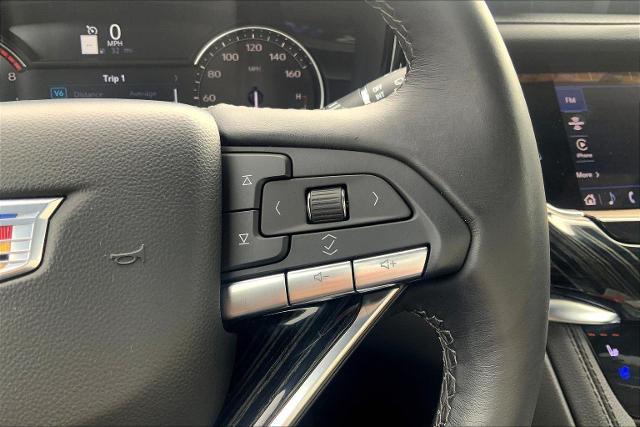 2025 Cadillac XT6 Vehicle Photo in KANSAS CITY, MO 64114-4545