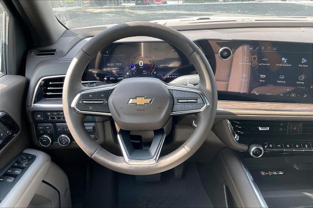 2025 Chevrolet Suburban Vehicle Photo in INDEPENDENCE, MO 64055-1314