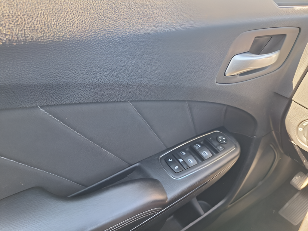 2023 Dodge Charger photo 17 of 32