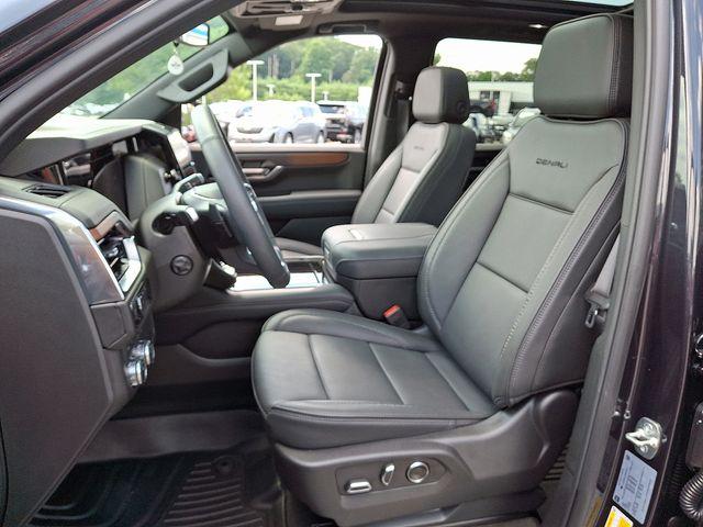 2025 GMC Yukon Vehicle Photo in DANBURY, CT 06810-5034