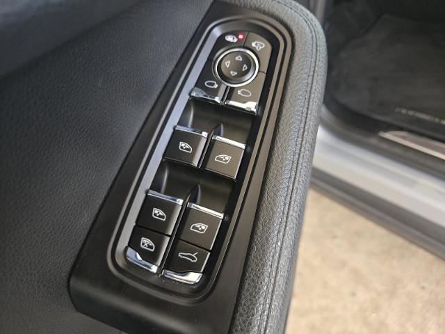 2020 Porsche Macan Vehicle Photo in Weatherford, TX 76087