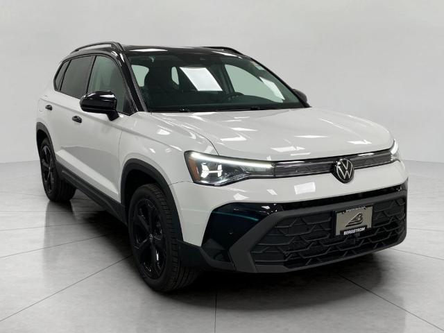 2025 Volkswagen Taos Vehicle Photo in Neenah, WI 54956