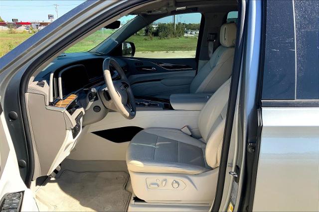 2023 Cadillac Escalade Vehicle Photo in TOPEKA, KS 66609-0000