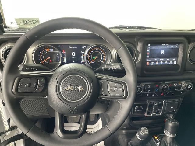 2023 Jeep Wrangler Vehicle Photo in GILBERT, AZ 85297-0402