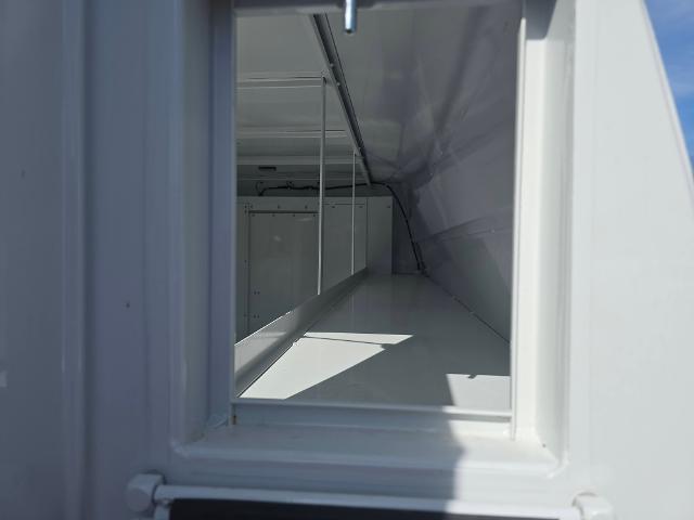 2025 Chevrolet Express Commercial Cutaway Vehicle Photo in INDEPENDENCE, MO 64055-1314