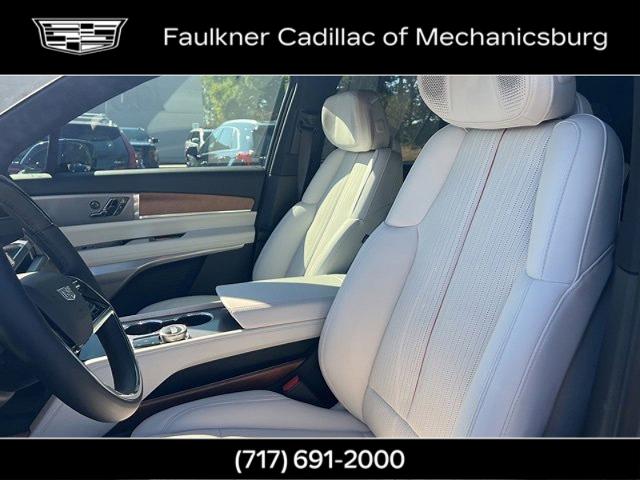 2026 Cadillac VISTIQ Vehicle Photo in MECHANICSBURG, PA 17050-1707