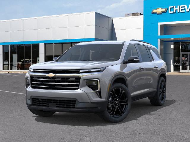 2026 Chevrolet Traverse Vehicle Photo in MOON TOWNSHIP, PA 15108-2571