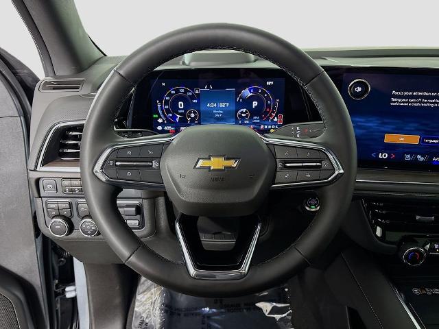 2025 Chevrolet Suburban Vehicle Photo in PUYALLUP, WA 98371-4149