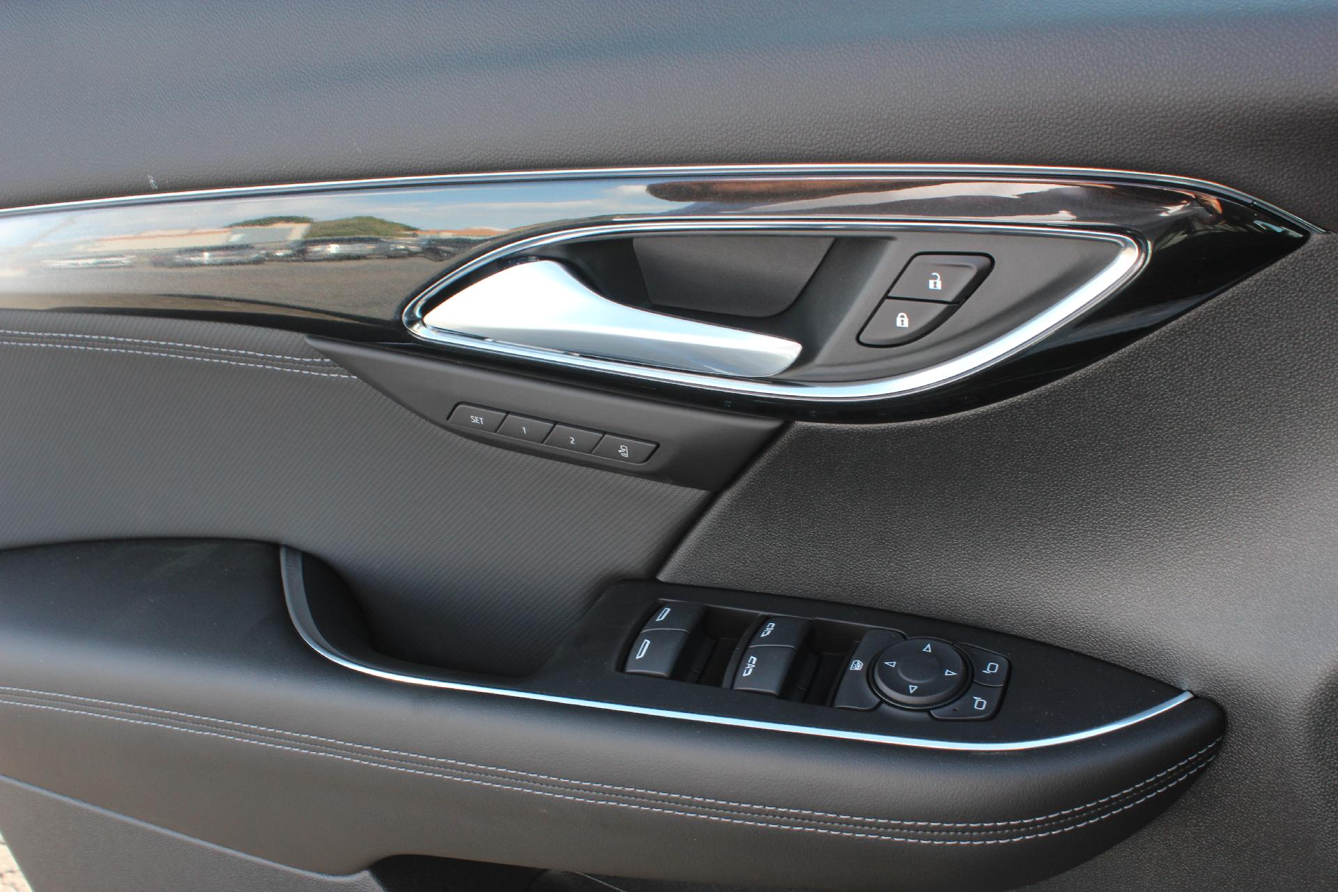 2025 Buick Envision Vehicle Photo in AURORA, CO 80012-4011