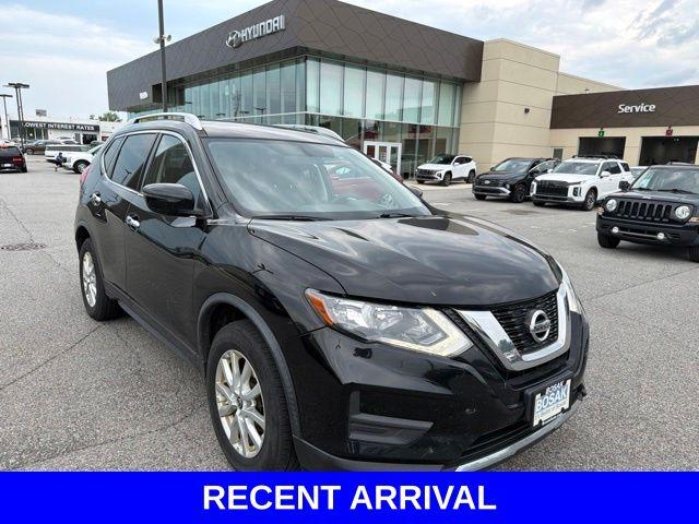 2017 Nissan Rogue Vehicle Photo in Merrillville, IN 46410