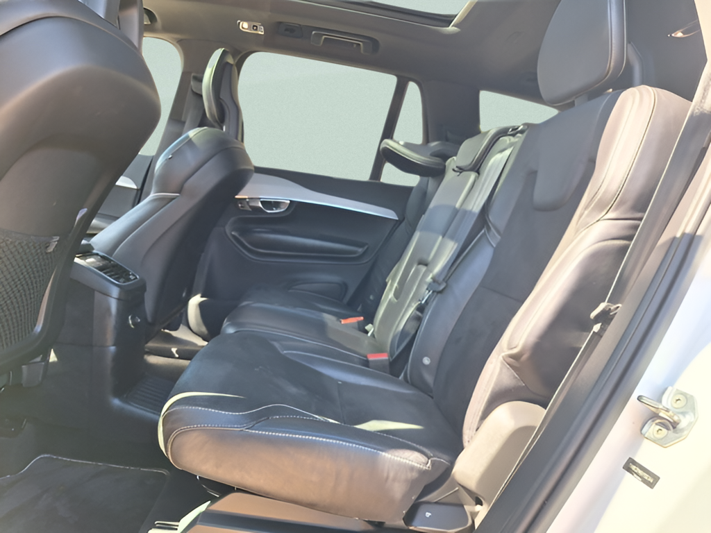 2017 Volvo XC90 photo 11 of 33
