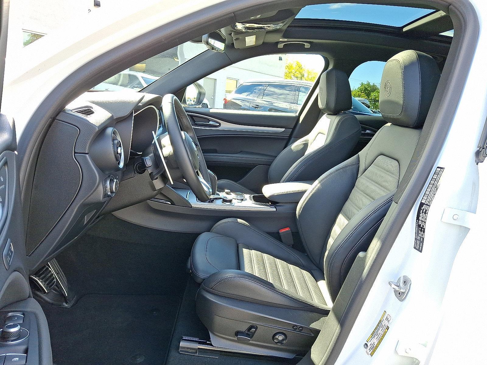 2024 Alfa Romeo Stelvio Vehicle Photo in Willow Grove, PA 19090