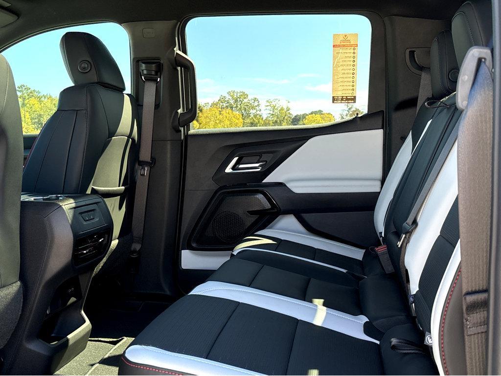 2025 Chevrolet Silverado EV Vehicle Photo in POOLER, GA 31322-3252