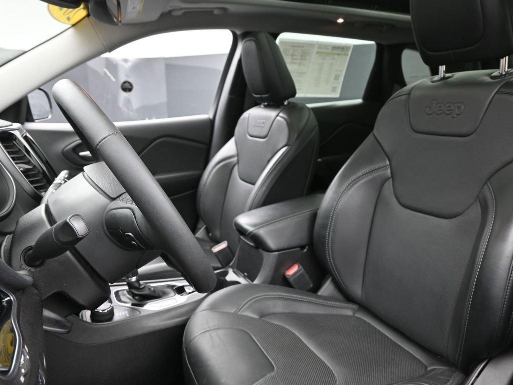 2021 Jeep Cherokee Vehicle Photo in Cedar Rapids, IA 52402