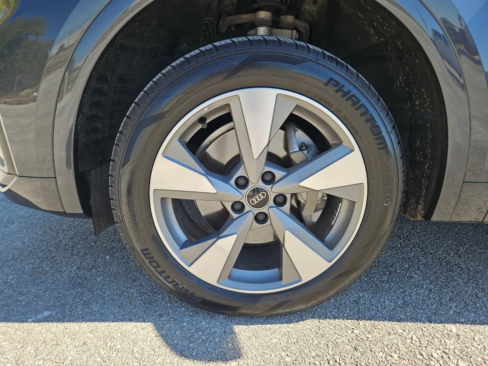2023 Audi Q5 Vehicle Photo in Seguin, TX 78155