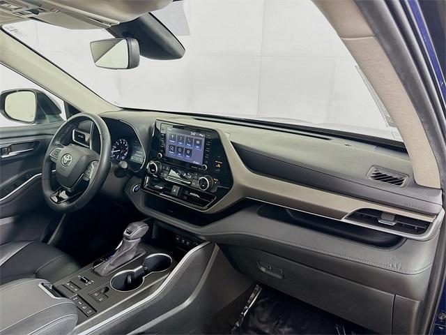 2020 Toyota Highlander Vehicle Photo in Everett, WA 98204