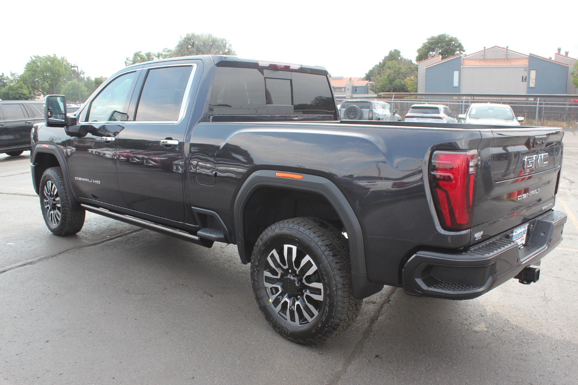 2025 GMC Sierra 2500 HD Vehicle Photo in AURORA, CO 80012-4011