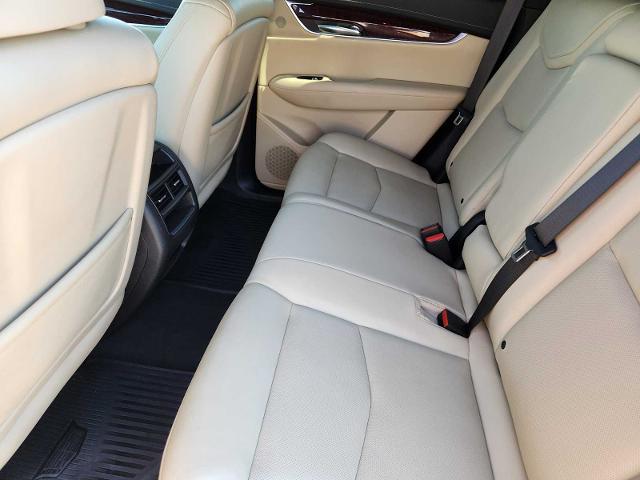 2017 Cadillac XT5 Vehicle Photo in DENTON, TX 76210-9321
