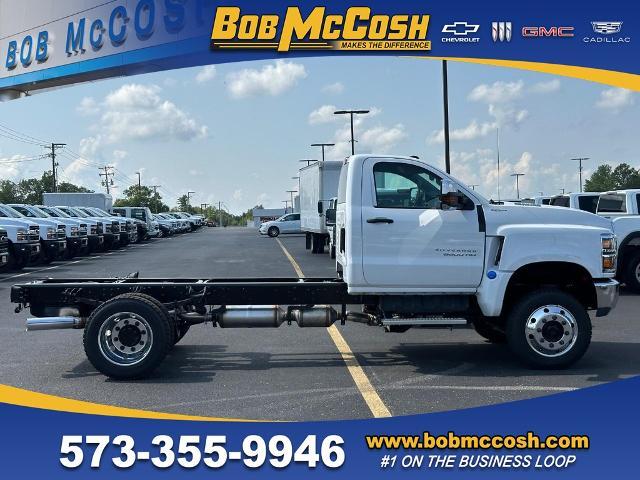 2024 Chevrolet Silverado 5500 HD Vehicle Photo in COLUMBIA, MO 65203-3903