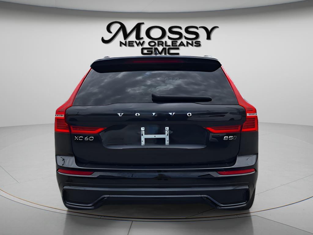 2025 Volvo XC60 Plus - 5