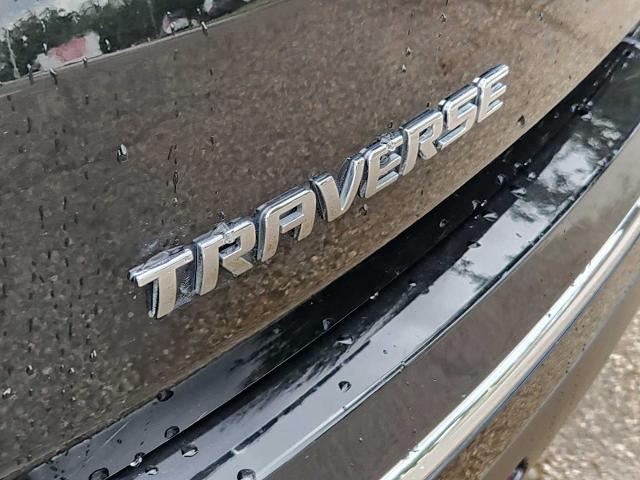 2021 Chevrolet Traverse Vehicle Photo in DENTON, TX 76210-9321