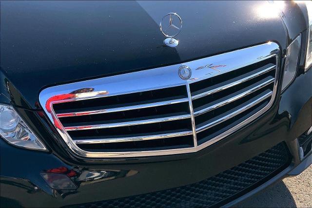 2011 Mercedes-Benz E-Class Vehicle Photo in KANSAS CITY, MO 64114-4502