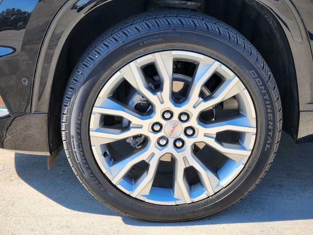 2024 GMC Acadia Vehicle Photo in DENTON, TX 76210-9321