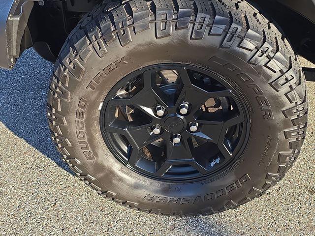 2022 Jeep Gladiator Vehicle Photo in Pleasant Hills, PA 15236