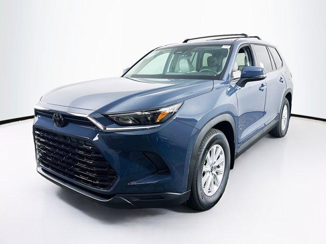 2026 Toyota Grand Highlander Vehicle Photo in Flemington, NJ 08822