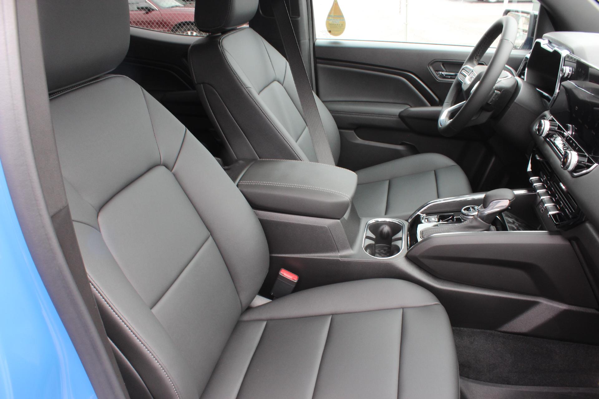 2025 GMC Canyon Vehicle Photo in AURORA, CO 80012-4011