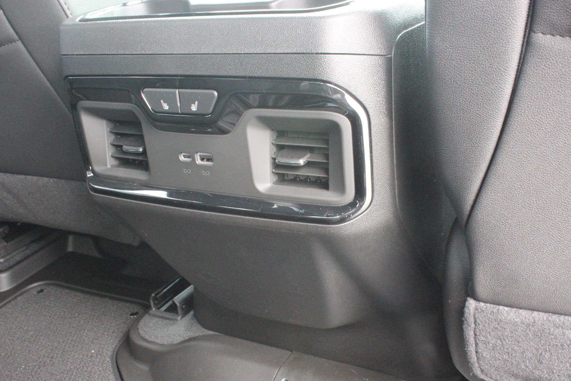2025 GMC Sierra 1500 Vehicle Photo in AURORA, CO 80012-4011