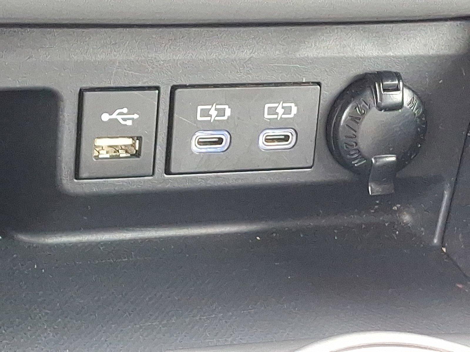 2022 Toyota Highlander Vehicle Photo in Harrisburg, PA 17111