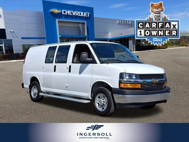 2024 Chevrolet Express Cargo 2500 Vehicle Photo in DANBURY, CT 06810-5034