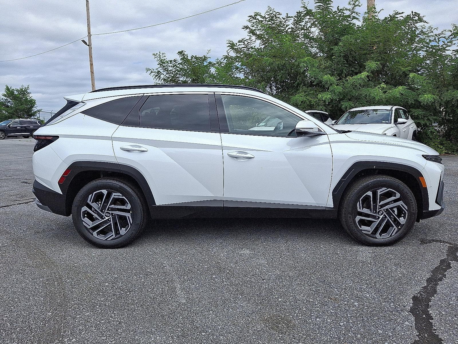 2025 Hyundai TUCSON Hybrid Vehicle Photo in Harrisburg, PA 17111