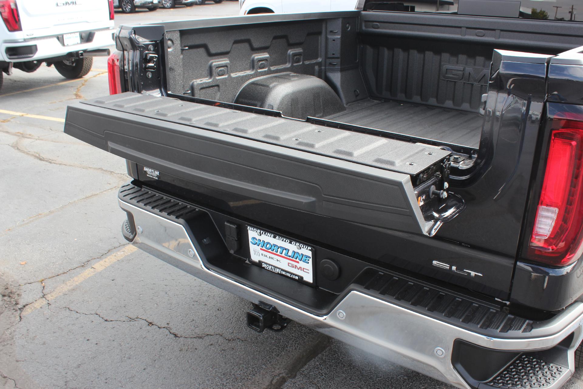 2026 GMC Sierra 1500 Vehicle Photo in AURORA, CO 80012-4011