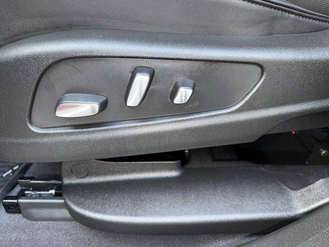 2024 Cadillac XT5 Vehicle Photo in LEOMINSTER, MA 01453-2952