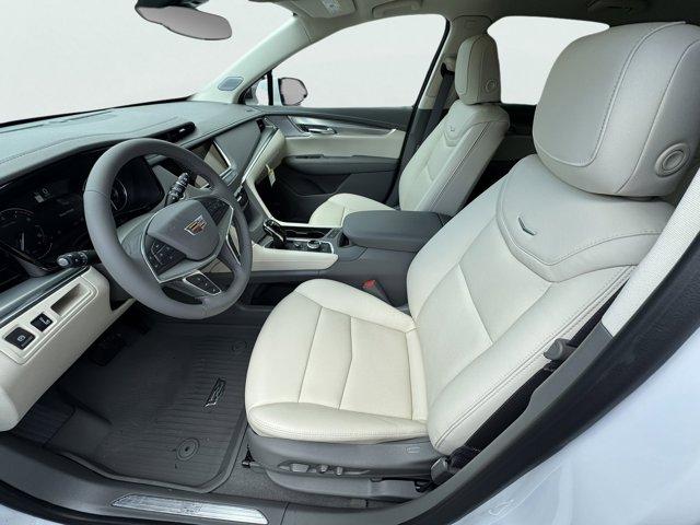 2025 Cadillac XT5 Vehicle Photo in LEOMINSTER, MA 01453-2952