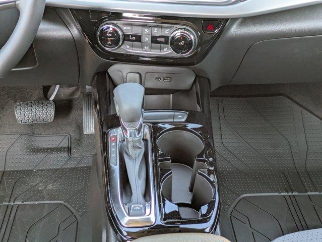 2025 Chevrolet Trax Vehicle Photo in BRUNSWICK, GA 31525-1881