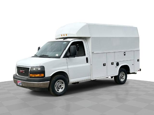 2025 GMC Savana Cutaway 3500 Vehicle Photo in GILBERT, AZ 85297-0402