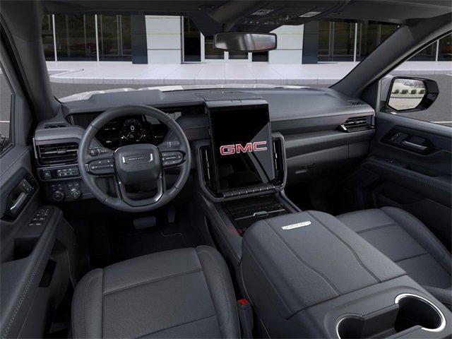 2025 GMC Yukon XL Vehicle Photo in ROCHESTER HILLS, MI 48307-2741