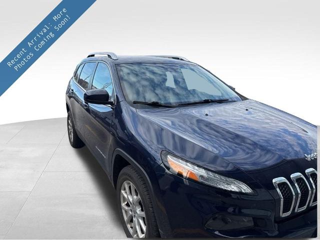 2016 Jeep Cherokee Vehicle Photo in Cedar Rapids, IA 52402