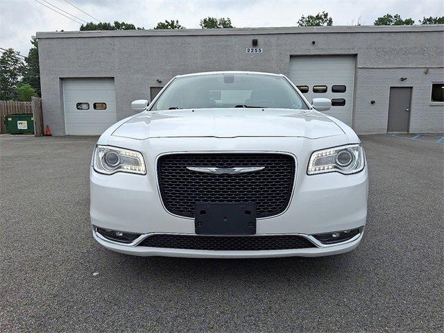 2017 Chrysler 300 Vehicle Photo in Willow Grove, PA 19090
