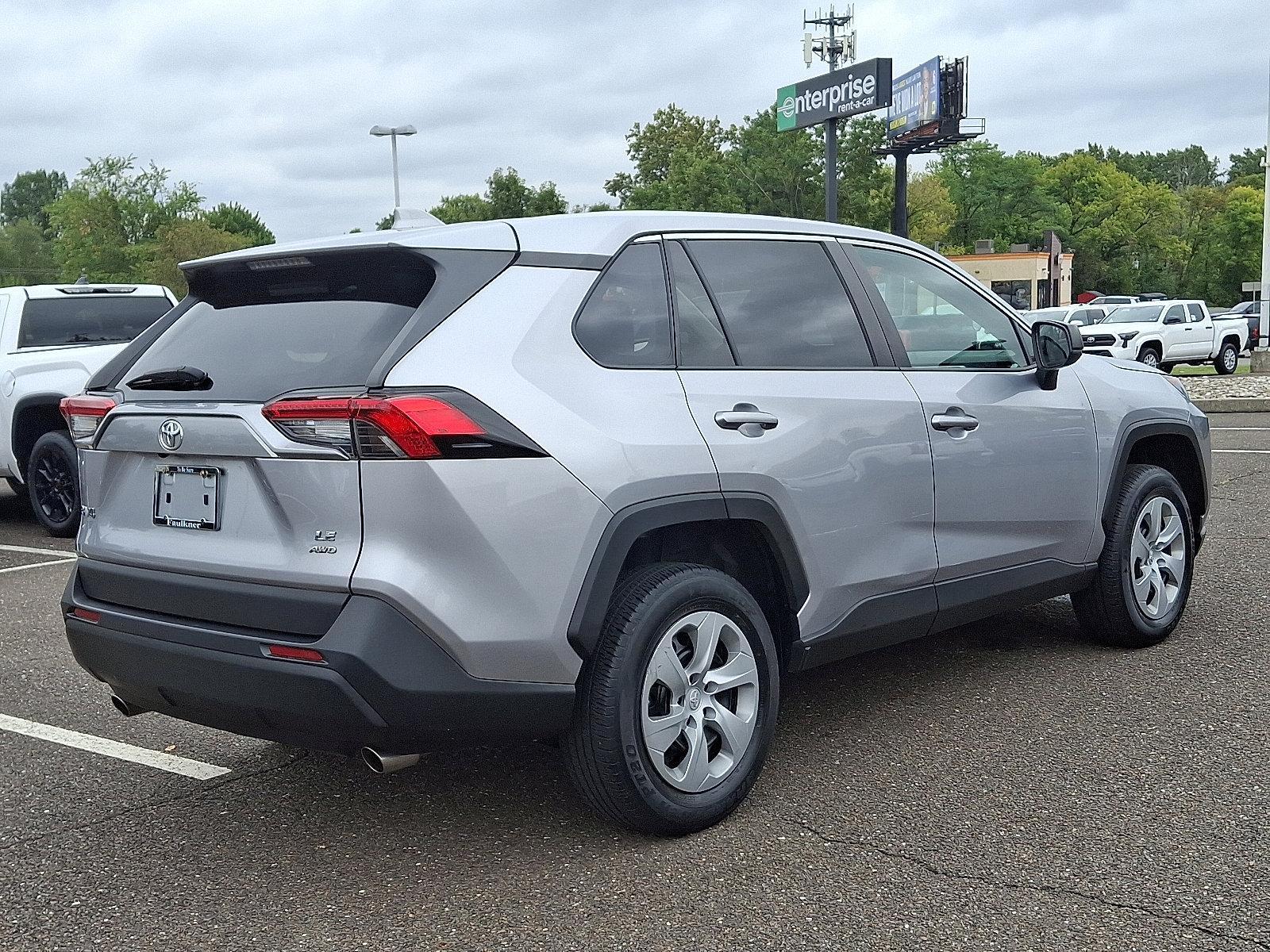 2022 Toyota RAV4 Vehicle Photo in Trevose, PA 19053