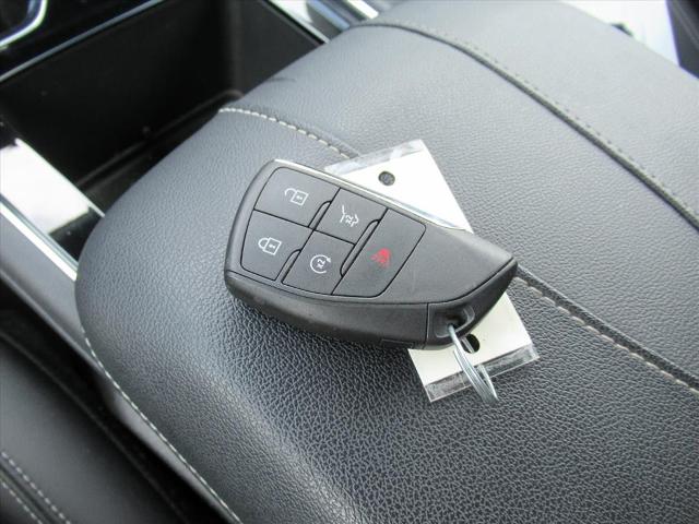 2025 Chevrolet Traverse Vehicle Photo in LEESBURG, FL 34788-4022