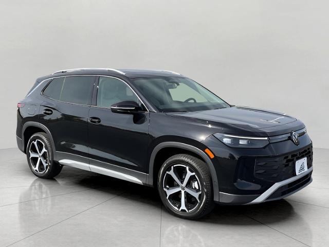 2025 Volkswagen Tiguan Vehicle Photo in Oshkosh, WI 54904