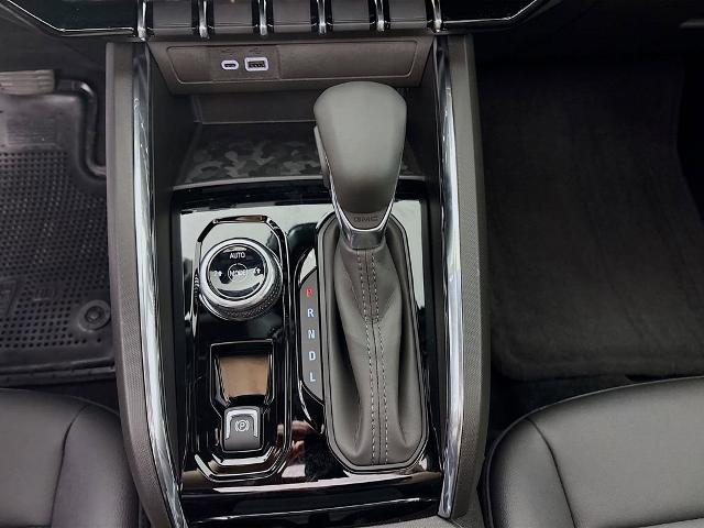 2025 GMC Canyon Vehicle Photo in PUYALLUP, WA 98371-4149