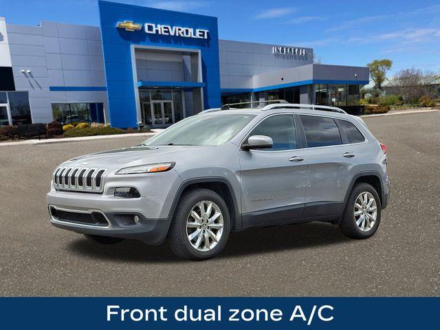 2017 Jeep Cherokee Vehicle Photo in DANBURY, CT 06810-5034