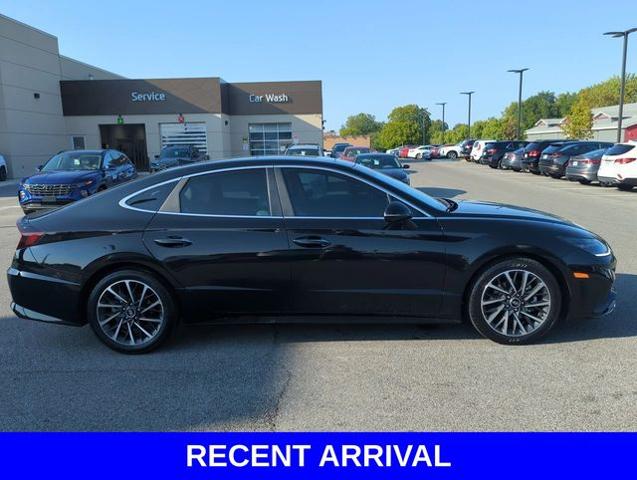2020 Hyundai SONATA Vehicle Photo in Merrillville, IN 46410