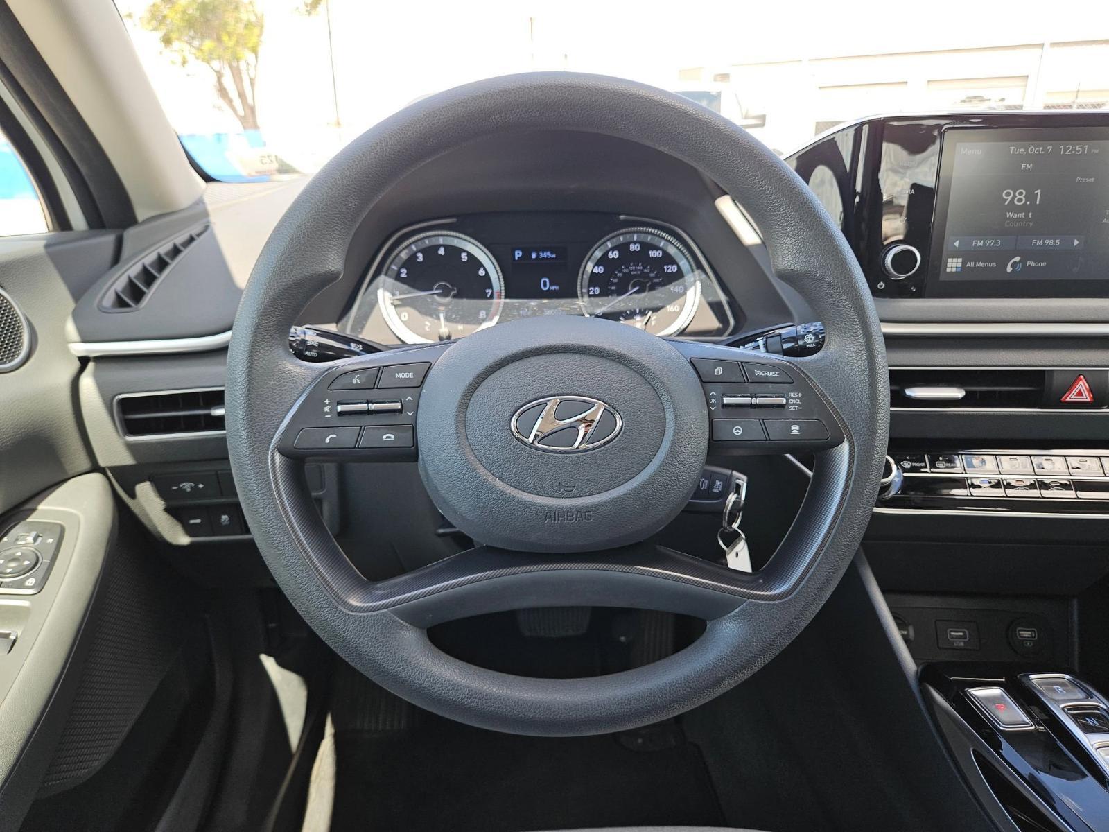 2021 Hyundai SONATA Vehicle Photo in Seguin, TX 78155